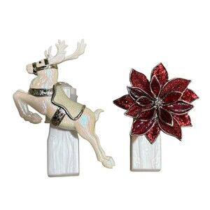 Bath & Body Works Lot of 2 Wallflower Plug ins PRANCING REINDEER and POINSETTIA